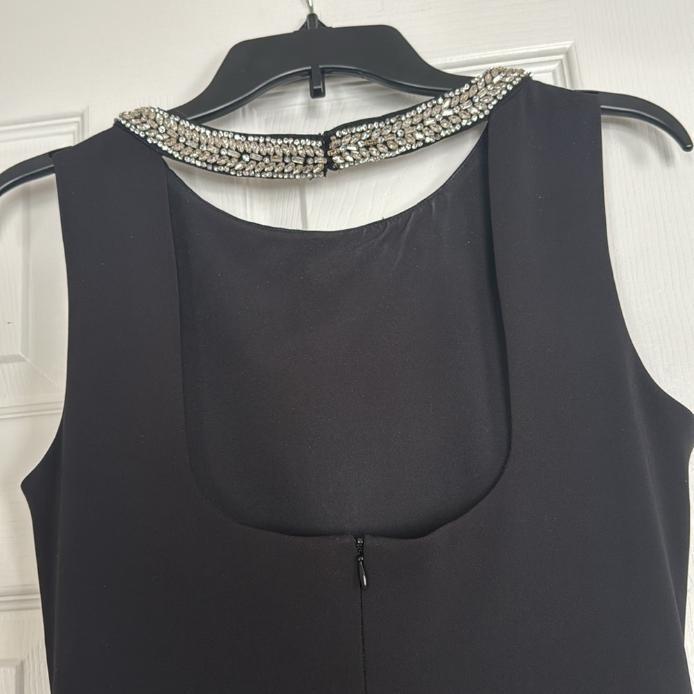 Badgley Mischka beautiful classic black midi dress with very decorative neckline - Picture 4 of 7